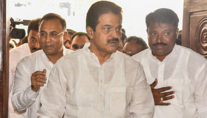 Venugopal to hold meet in Ktaka amid reports of rift between JD(S), Cong