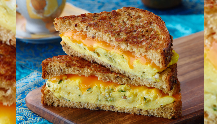 No time for healthy breakfast? This egg-mayo sandwich is all you need