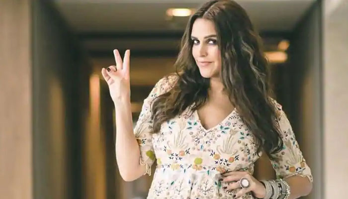 Dont believe in showmanship of a child: Actress Neha Dhupia