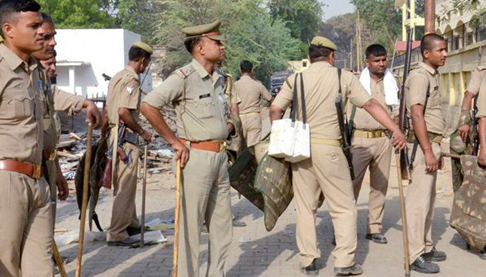 Two Uttar Pradesh cops suspended for thrashing cyber cell officer