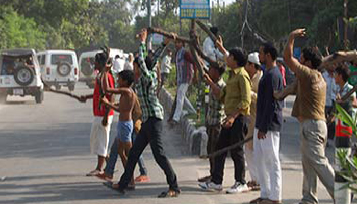 Uttar Pradesh: 10 injured in clash over Eid prayer in Muzaffarnagar