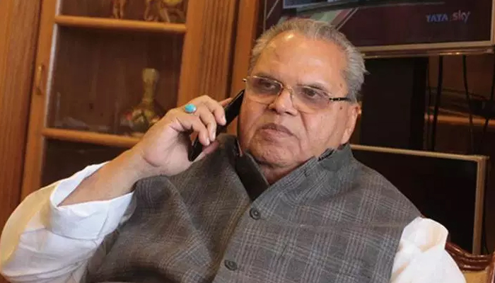 Stop killing innocents, rise against those who looted Kashmir: J&K Guv