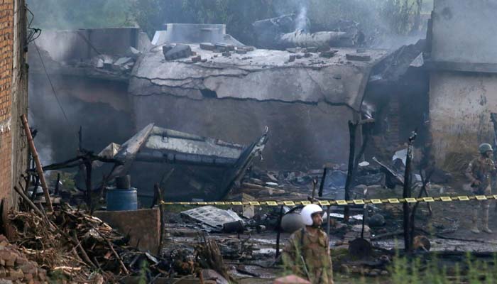 Small military plane crashes in Pakistan, killing at least 10