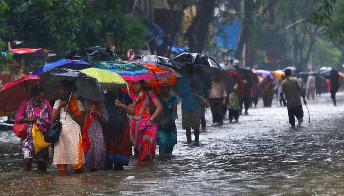 Only emergency services to remain functional in Mumbai due to heavy rain