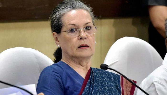 Sonia Gandhi confident of winning Maharashtra floor test