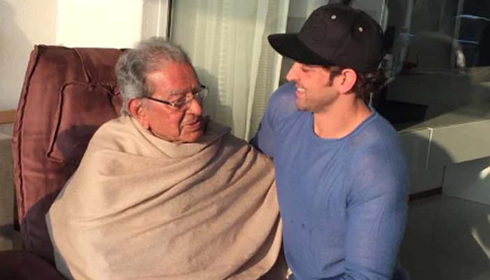 Hrithik Roshans grandfather, veteran director J Om Prakash dies