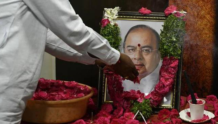 Former finance minister Arun Jaitely cremated with State honours