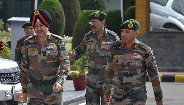 Army commander reaches out to locals in south Kashmir
