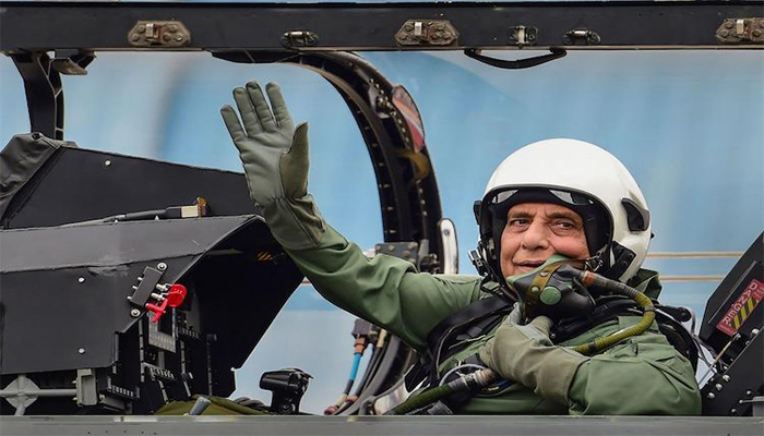 Rajnath Singh Becomes First Defence Minister to Fly in Indigenous Tejas, Controlled Combat Aircraft Briefly