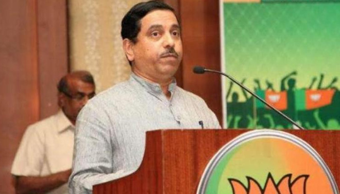 Ktaka, Goa CMs should talk to resolve Mahadayi dispute: Joshi