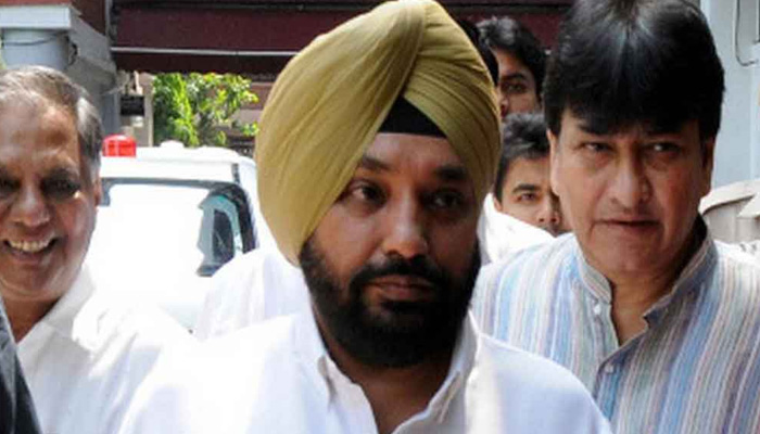 Four-time Cong MLA Sawhney joins Aam Aadmi Party