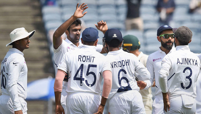India set for big lead as SA were reduced to 197/8 at tea
