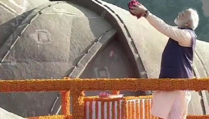 PM pays floral tributes to Sardar Patel at Statue of Unity