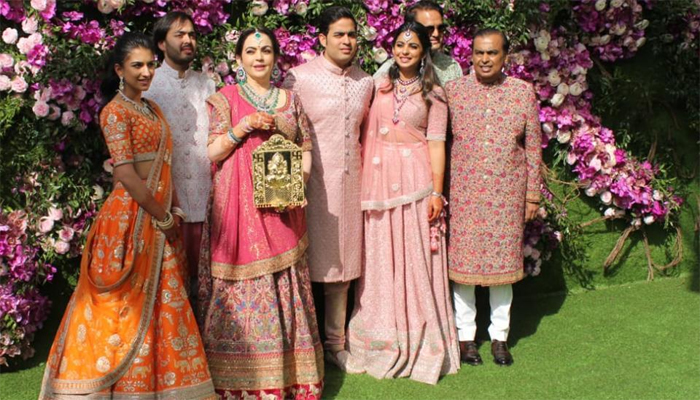 Ambani Family: Then and Now! A wonderful transformation