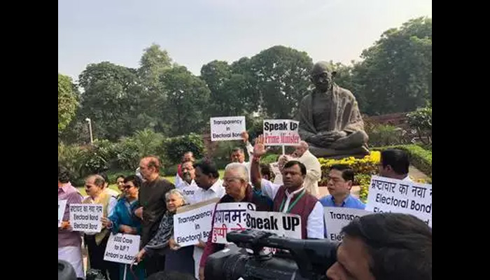 Congress protests over electoral bonds at Parliament premises