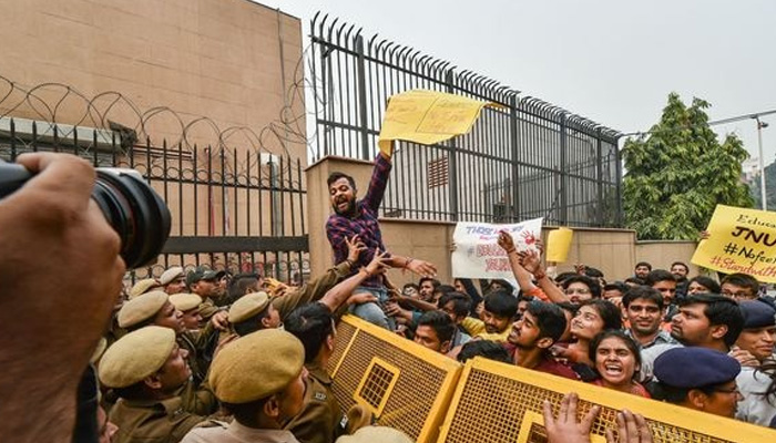 HRD Ministry appoint committee to restore normal functioning of JNU