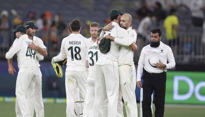 NZealand lose early wickets as Australia take charge of second Test