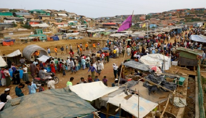 Bangladesh starts fencing Rohingya camps: Reports