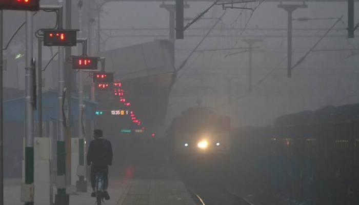Dense fog in Delhi delays over 100 trains, 10 flights; air quality severe