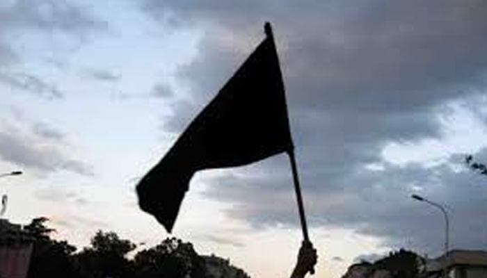 CAA: Youth Cong workers wave black flags at Manipur Guv