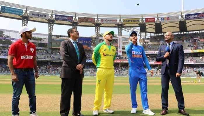 Australia win toss, opt to bowl in first ODI against India