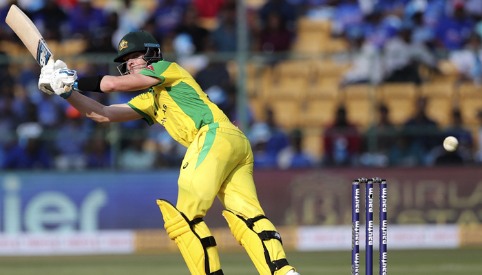 Smith powers Australia to set 287-run target vs India