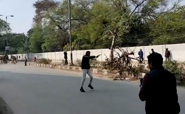 A Man opens fire during CAA protest near Jamia University 
