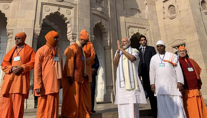 PM Modi pays tribute to Swami Vivekananda at Belur Math