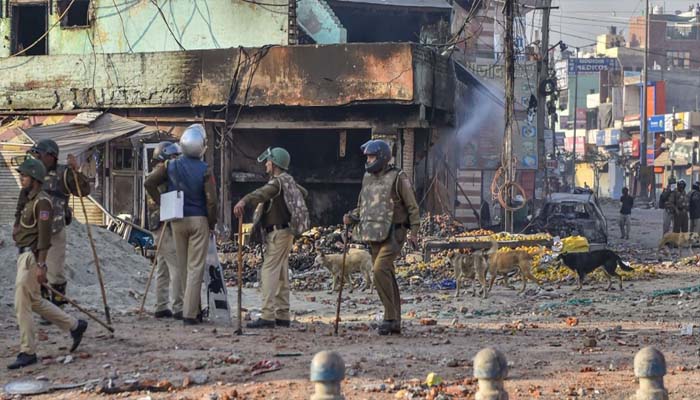 Live Delhi Riots: HC asks govt & police to ensure security, LG visits violence-hit area