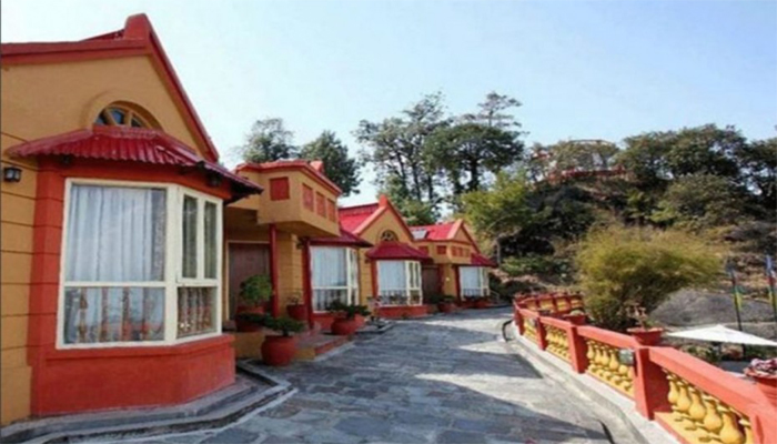 Nepal shuts mountainous resort where 8 Indian tourists died