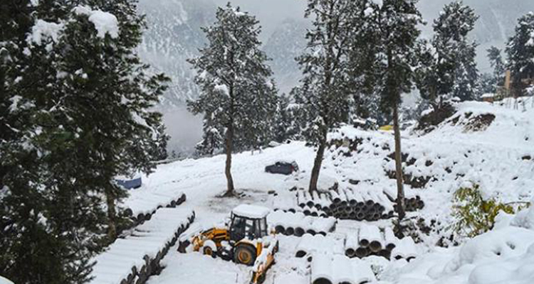 Maximum temperatures few notches down as Himachal Pradesh sees fresh snowfall