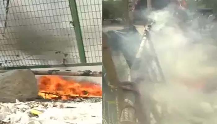 Petrol bomb hurled near Shaheen Bagh protest site
