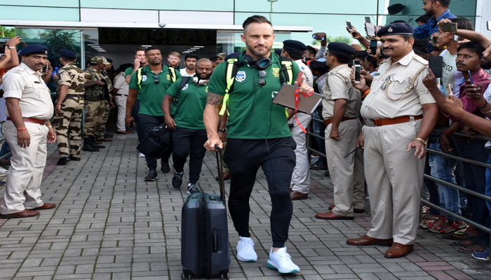 South African cricket team arrives in India