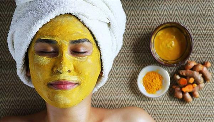 Locked up in Home: Try these remedies for Glowing Skin