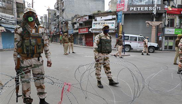 Restrictions continue in Kashmir; Curbs relaxed in some peaceful areas