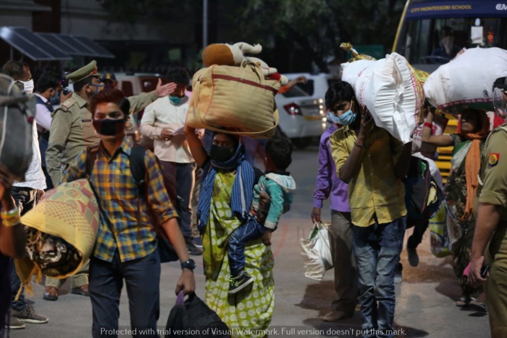 SP, BSP express concern over plight of migrant labourers returning home