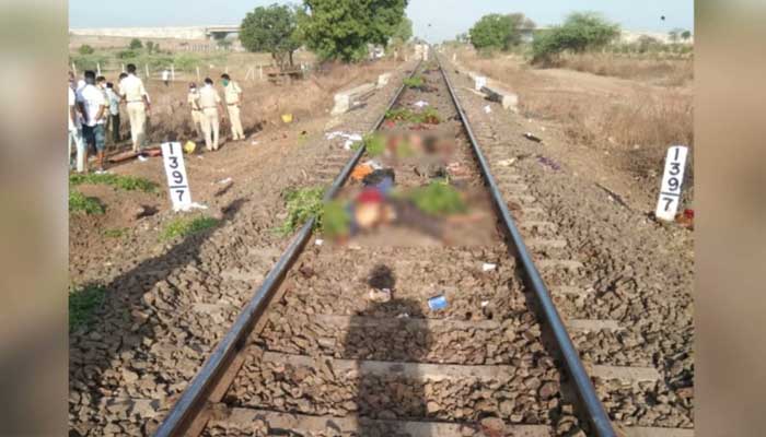 Goods train runs over sleeping migrants in Aurangabad