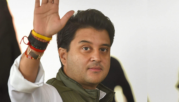 Jyotiraditya Scindia planning to rejoin Congress Party?