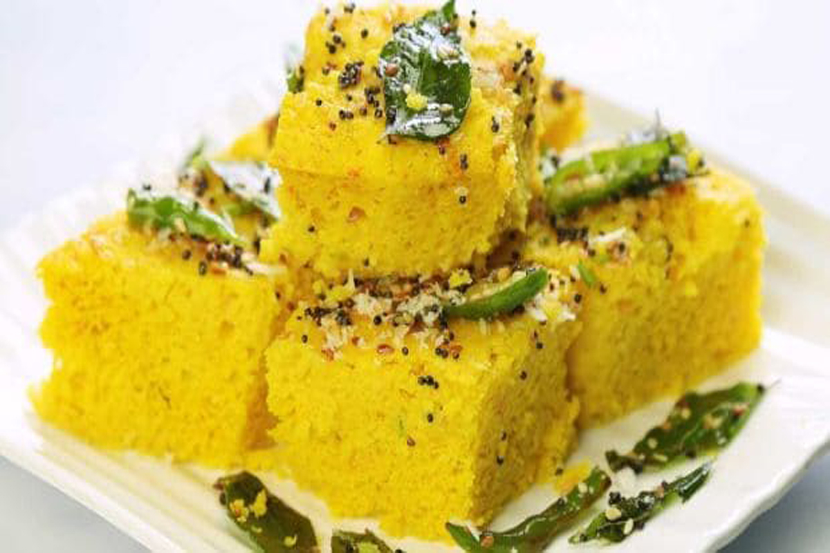 Give a Try to This Simple Gujarati khaman dhokla Recipe