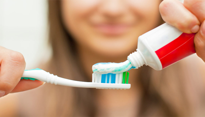 Did you know Toothpaste can be used for these essential life hacks?