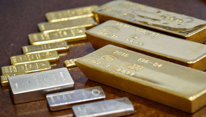 Gold jumps Rs 905, silver zooms Rs 3,347
