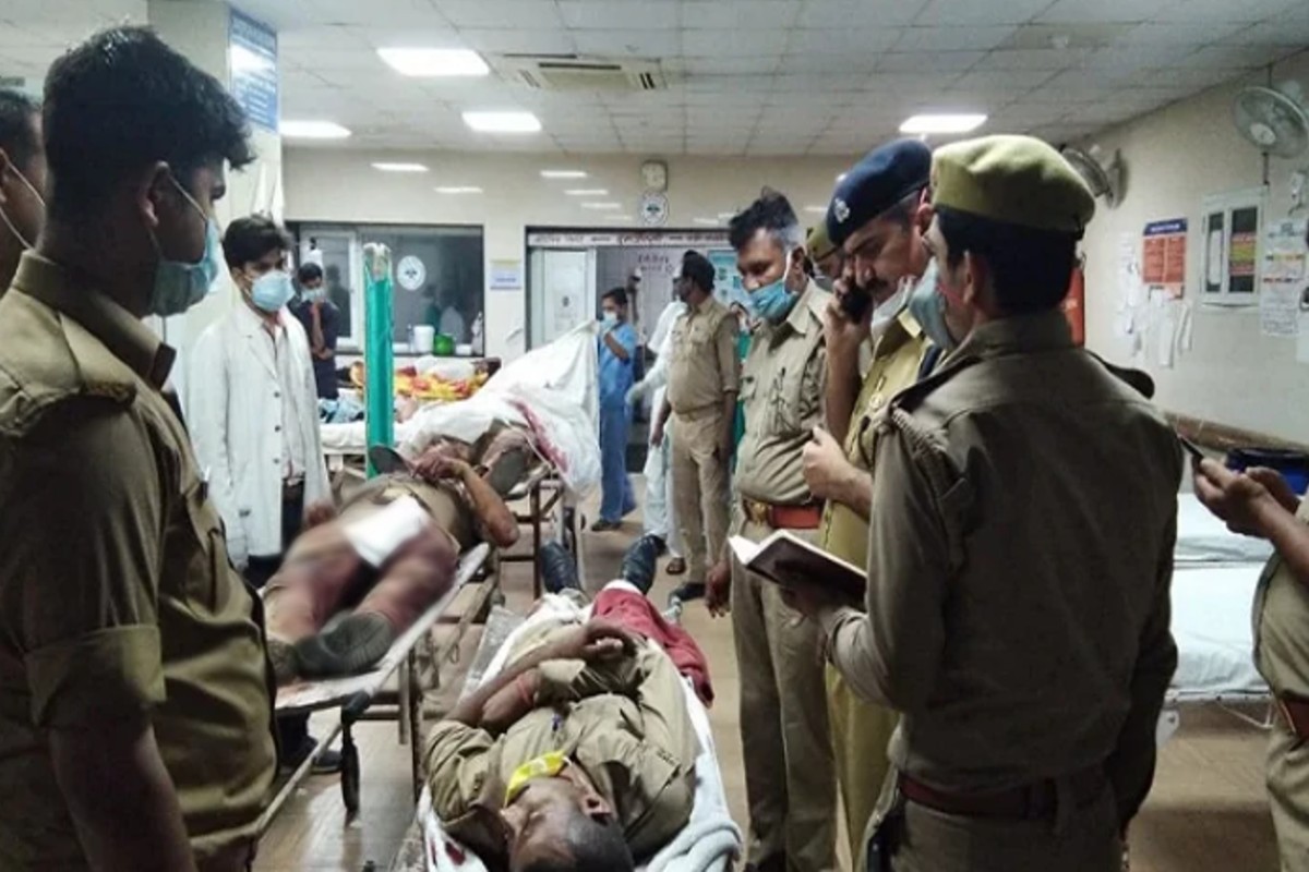 Eight Police personnel martyred in encounter with criminals in Kanpur