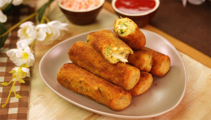 Cravings For Chatpata Snack? Try this Super Easy Aloo Cheese Fingers