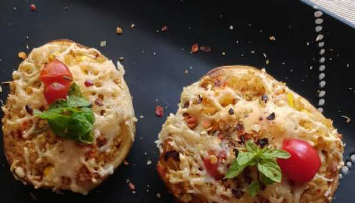 Begin Your Week With This Amazing Potato Boats Recipe