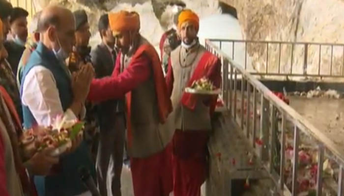 Defence Minister Rajnath Singh visits Amarnath Temple