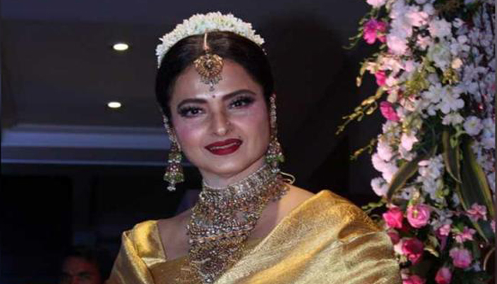 Rekha’s Bungalow Seals After Security Guard Tests Positive For Covid-19