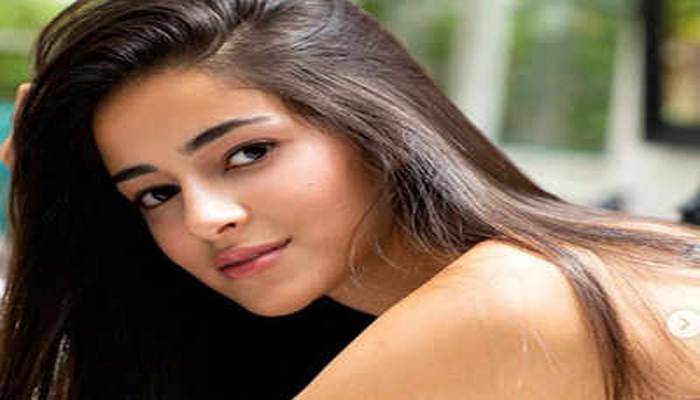 Ananya Panday Create a Storm on Internet as she Shares Adorable Sunkissed Picture