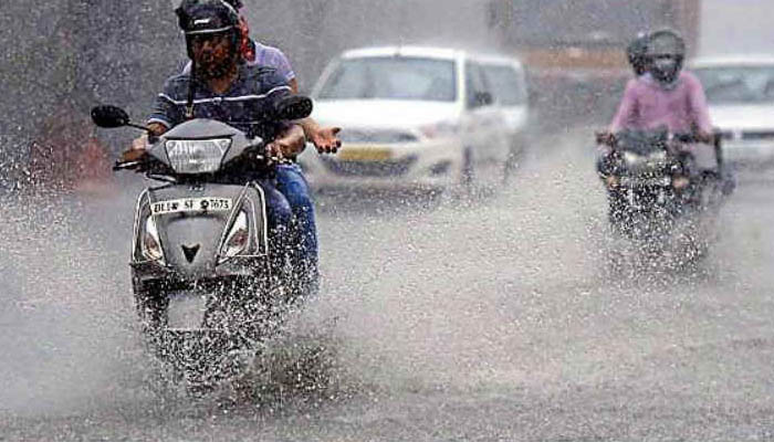 Delhi-NCR records heavy rainfall, Waterlogging in many areas