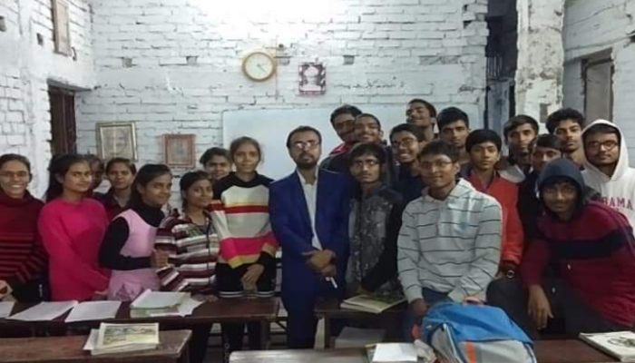 Mathematics Guru RK Srivastavas Students Score above 90 percentile in JEE Main