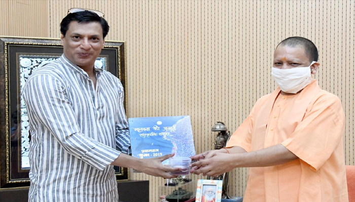 Madhur Bhandarkar meets UP CM Yogi Adityanath, discusses new film city